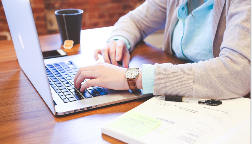 个性化定制：塑造品牌独特魅力——打造高端网站的创新之旅